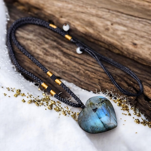 🆕️Labradorite Heart Pendant Necklace - Adjustable Genuine Gemstone Jewelry 💙 - Picture 10 of 15